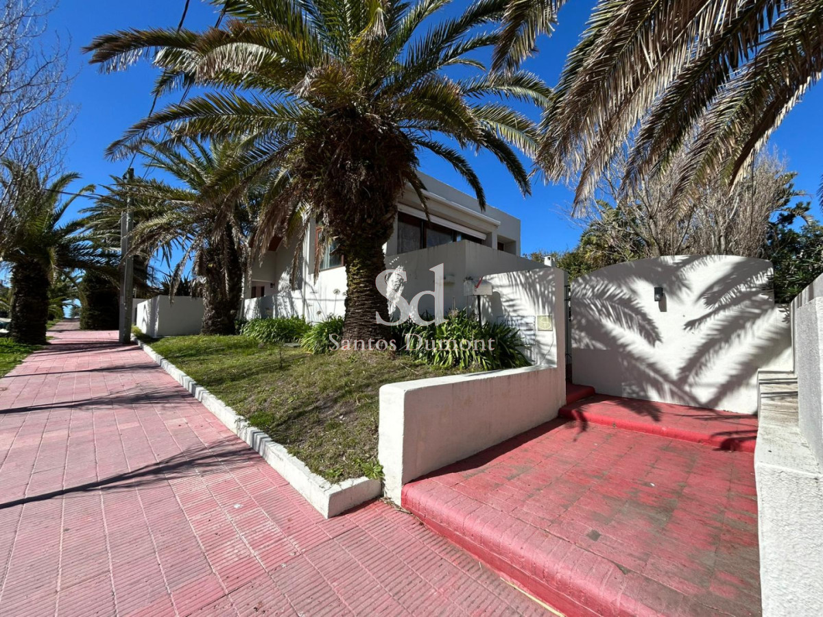 Casa ID.25854 - EN VENTA - Casa en zona Faro de Punta del Este a metros del Mar