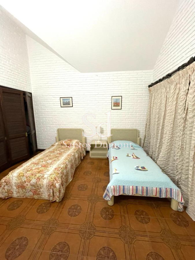 Casa ID.9716 - Casa en Venta 4 dormitorios Punta del Este