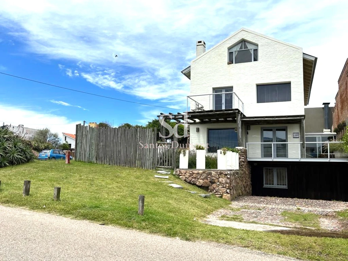 Casa ID.24757 - A METROS DE PLAYA BIKINI - VENTA Y ALQUILER TEMPORAL
