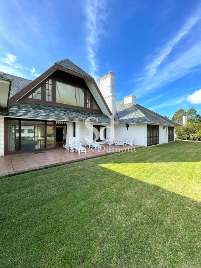 Casa ID.9716 - Casa en Venta 4 dormitorios Punta del Este