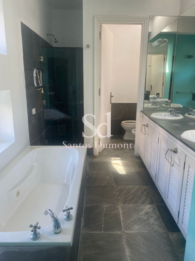 Casa ID.9887 - Venta Casa Punta del Este 3 dormitorios