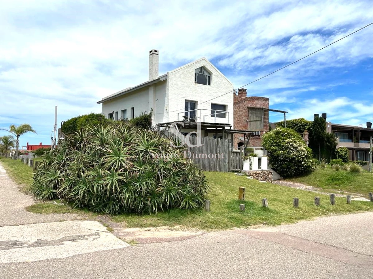 Casa ID.24757 - A METROS DE PLAYA BIKINI - VENTA Y ALQUILER TEMPORAL