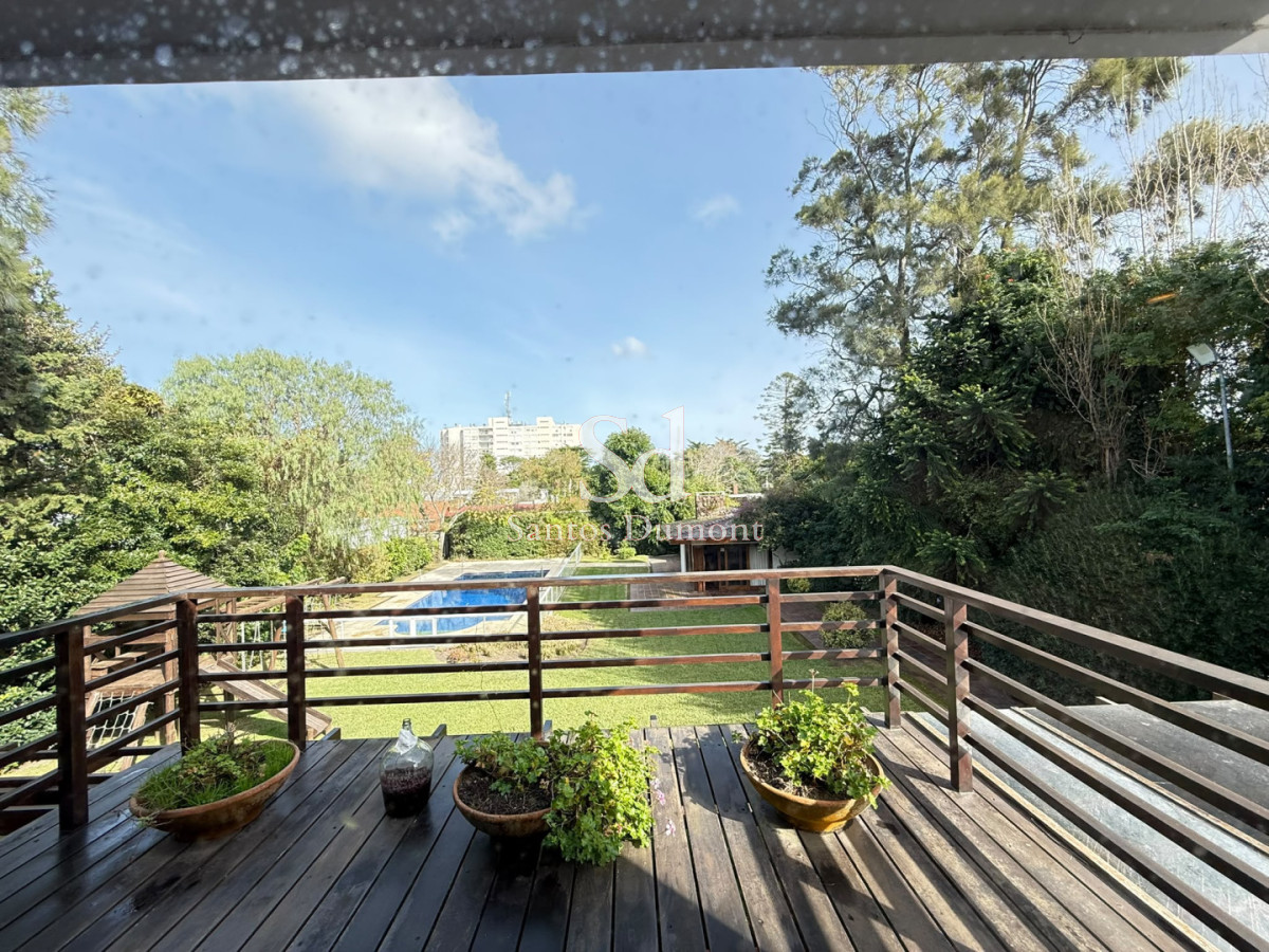 Casa ID.25788 - Venta Casa 5 dormitorios Punta del Este Playa Mansa