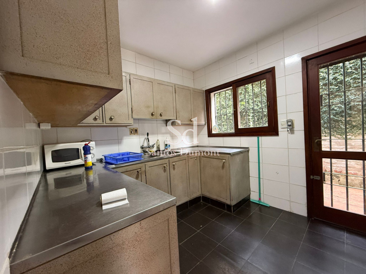 Casa ID.25724 - Casa en venta Playa Mansa, 5 dormitorios