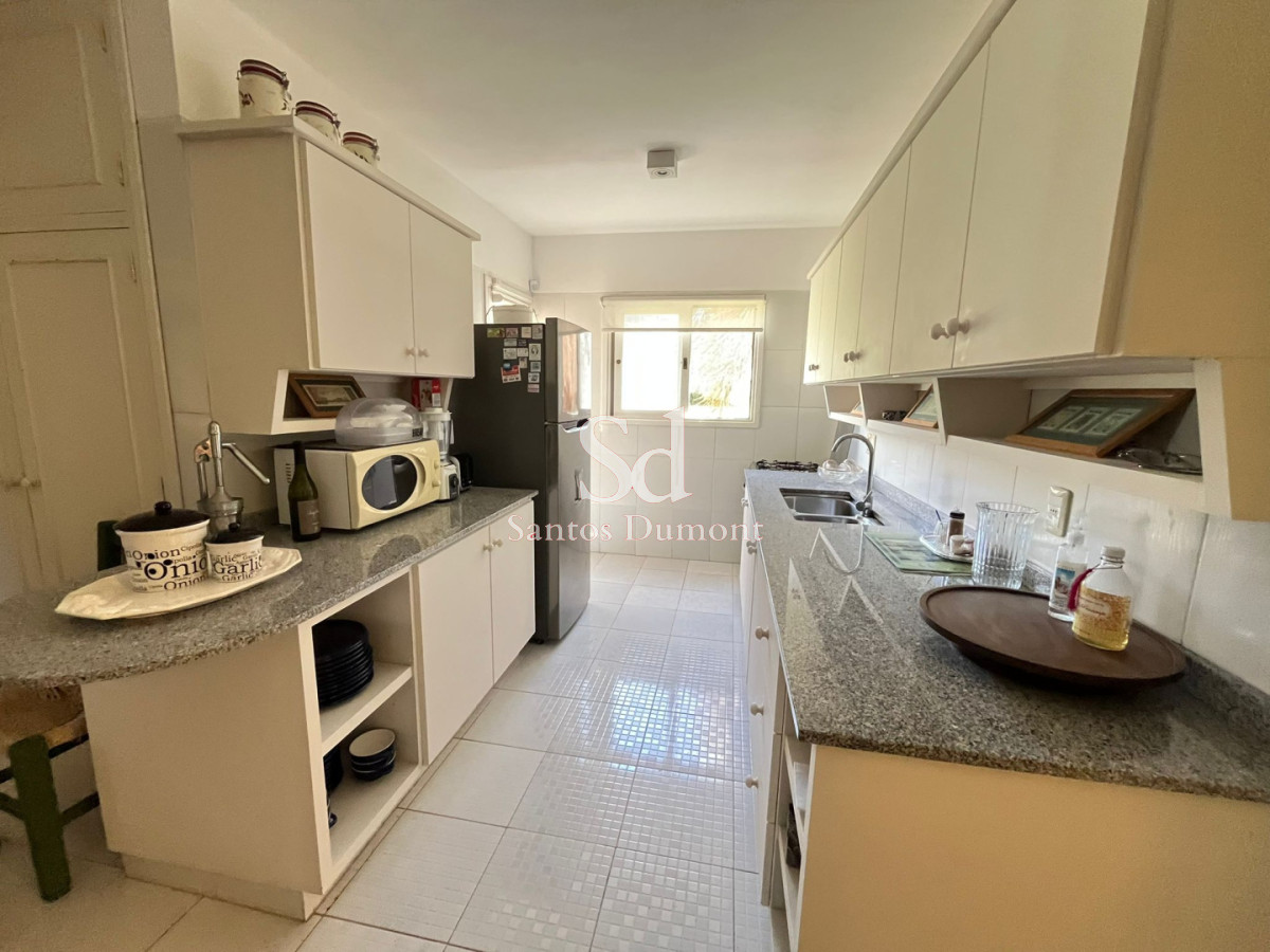 Casa ID.25328 - VENTA - EXCELENTE PROPIEDAD