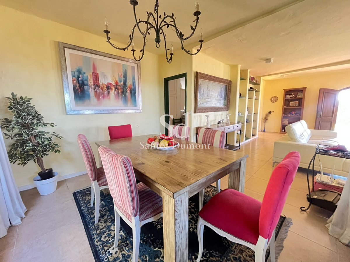 Casa ID.25328 - VENTA - EXCELENTE PROPIEDAD