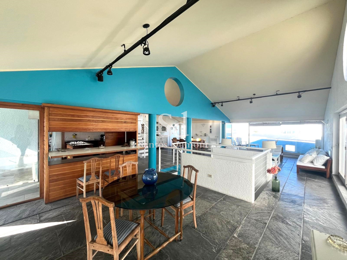 Casa ID.24519 - VENTA - ESPECTACULAR UBICACION