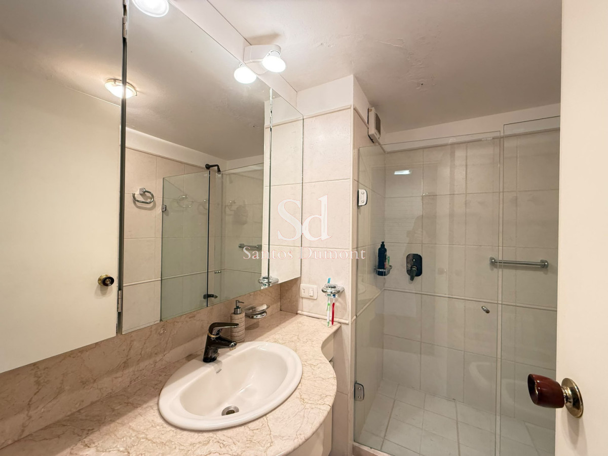 Casa ID.25788 - Venta Casa 5 dormitorios Punta del Este Playa Mansa