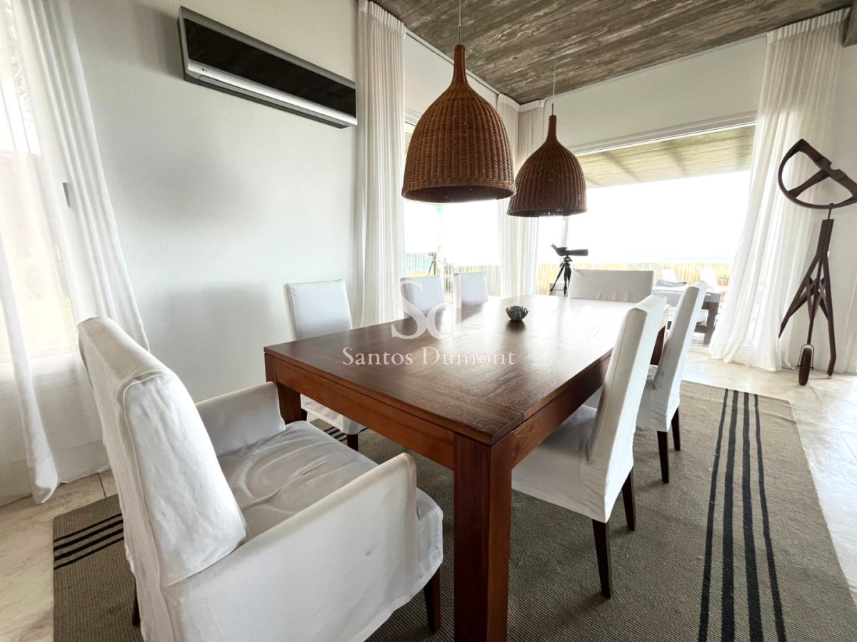 Casa ID.12011 - VENTA - ESPECTACULAR CASA SOBRE EL MAR, JOSE IGNACIO