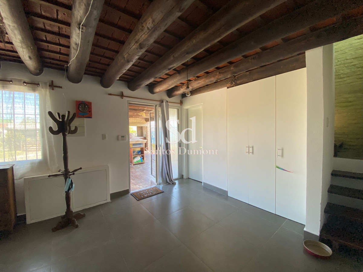 Casa ID.11911 - VENTA - EXCELENTE UBICACION
