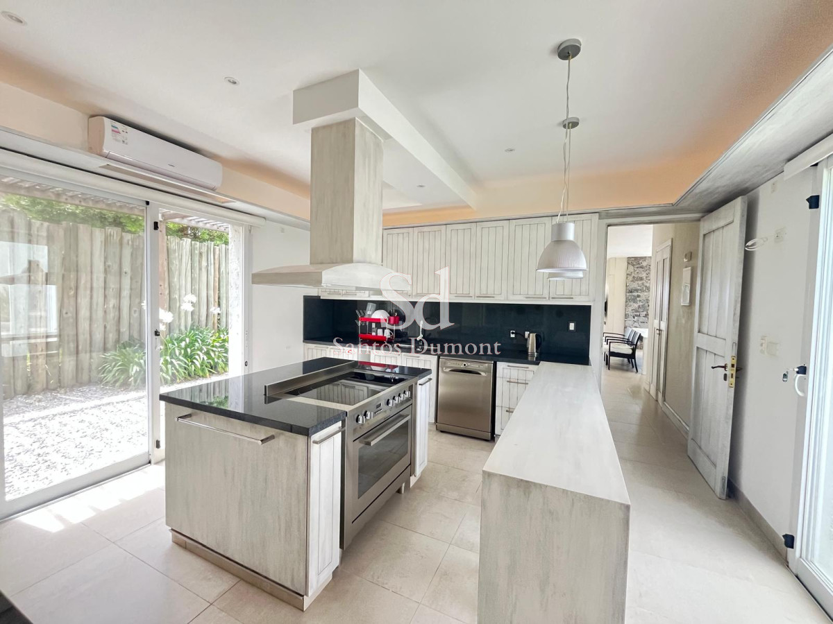 Casa ID.25173 - ALQUILER TEMPORAL - PRIMERA LINEA