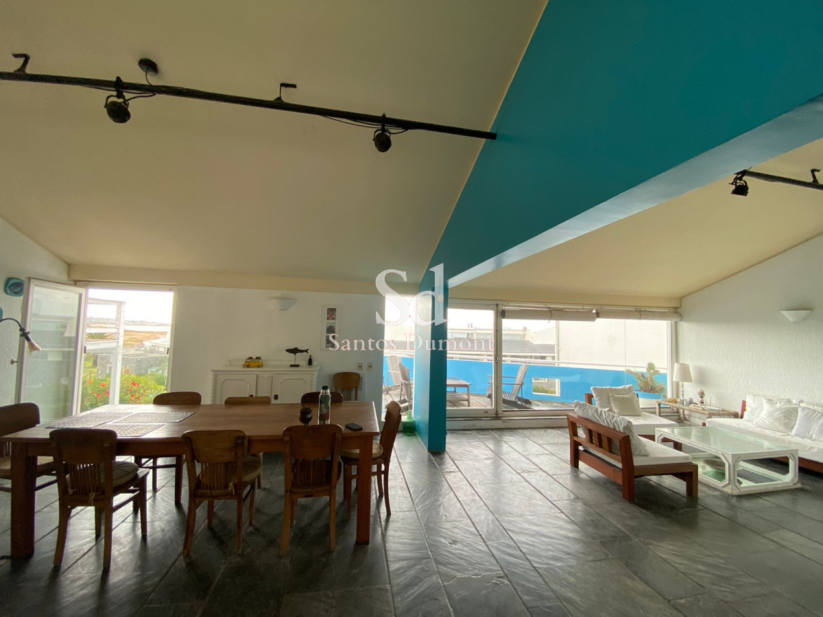 Casa ID.24519 - VENTA - ESPECTACULAR UBICACION