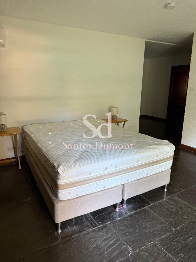 Casa ID.25352 - Venta Casa 6 dormitorios El Golf Punta del Este