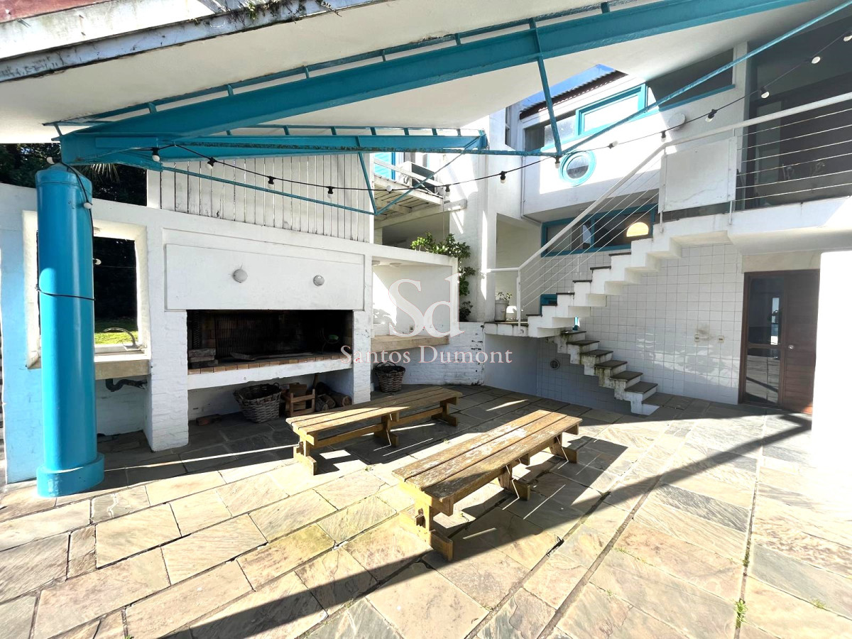Casa ID.24519 - VENTA - ESPECTACULAR UBICACION