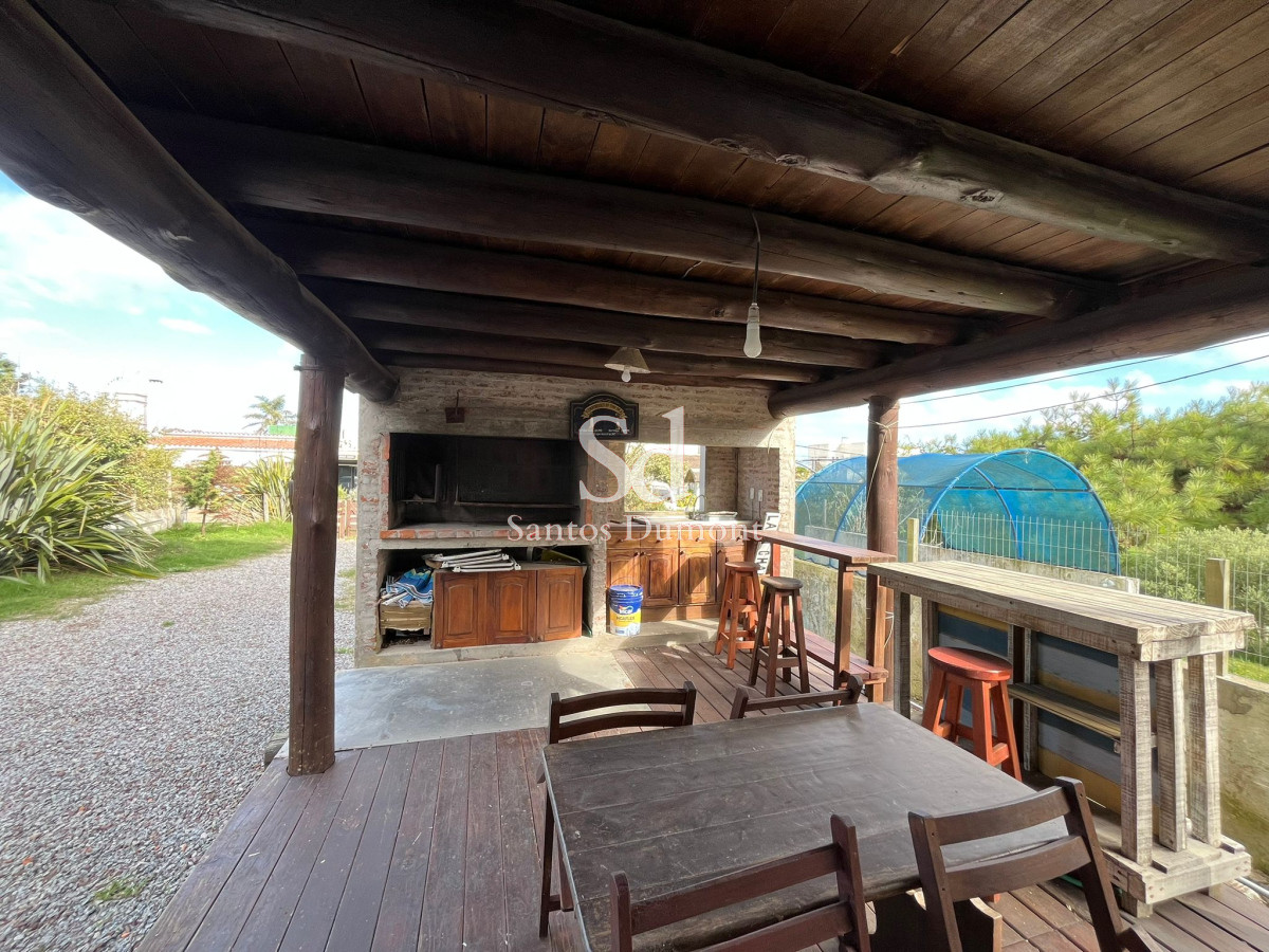 Casa ID.11911 - VENTA - EXCELENTE UBICACION