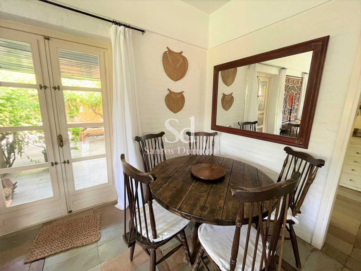 Casa ID.11703 - VENTA - EXCELENTE UBICACION