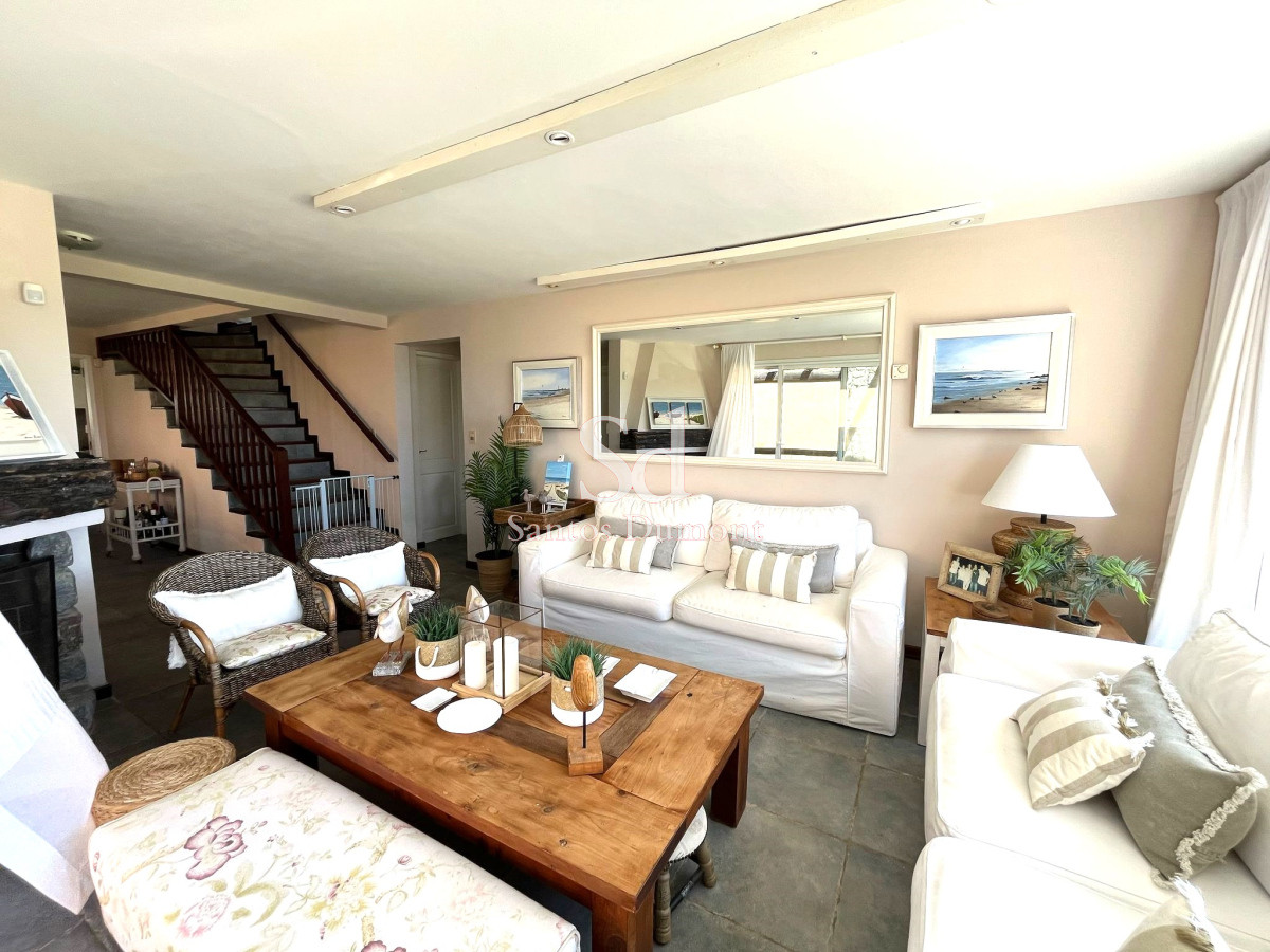 Casa ID.11620 - VENTA - EL CHORRO, A METROS DEL MAR