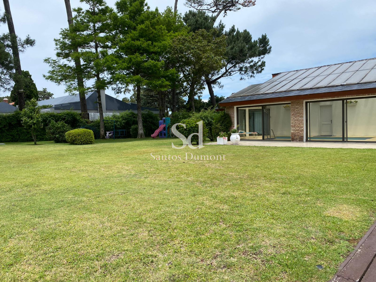 Casa ID.10339 - Venta Casa Playa Mansa-Punta del Este