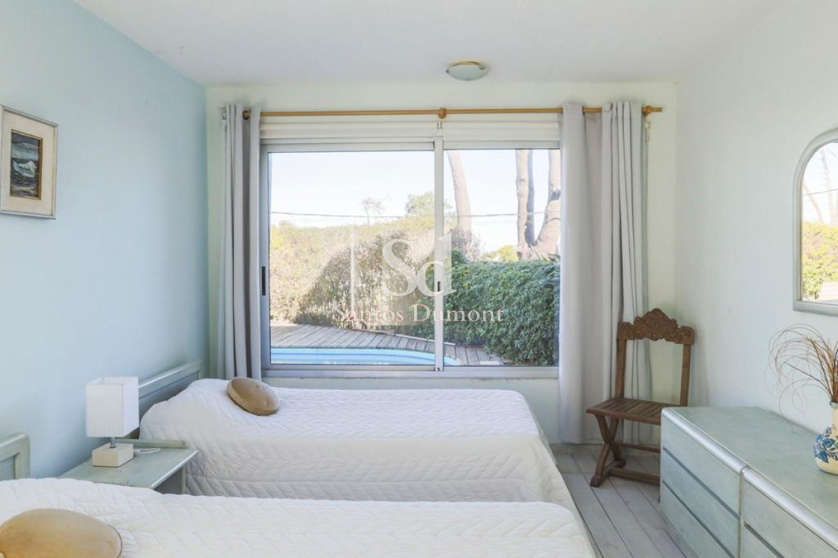 Casa ID.11505 - VENTA - EXCELENTE UBICACION