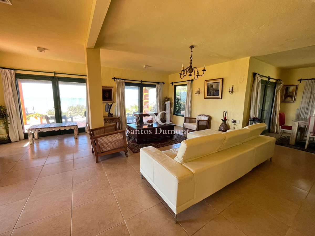 Casa ID.25328 - VENTA - EXCELENTE PROPIEDAD