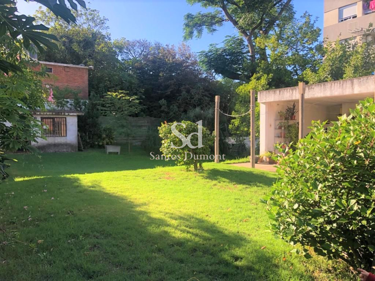 Casa ID.24606 - OPORTUNIDAD - ESPECTACULAR PARA DESARROLLO