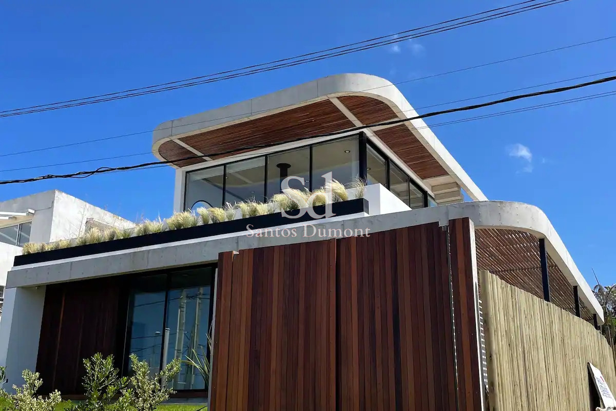 Casa ID.24677 - EXCELENTE UBICACION