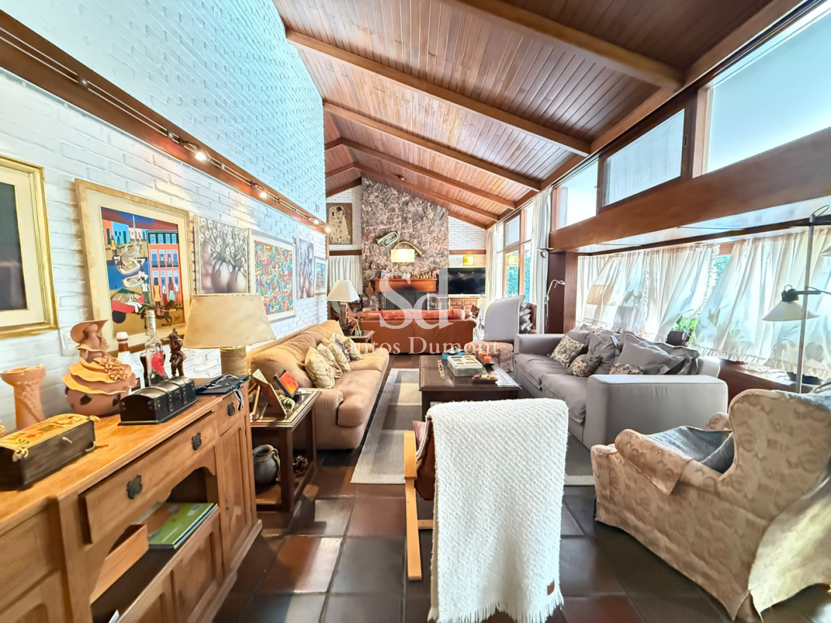 Casa ID.25788 - Venta Casa 5 dormitorios Punta del Este Playa Mansa