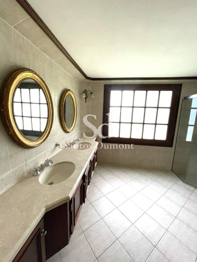 Casa ID.9716 - Casa en Venta 4 dormitorios Punta del Este