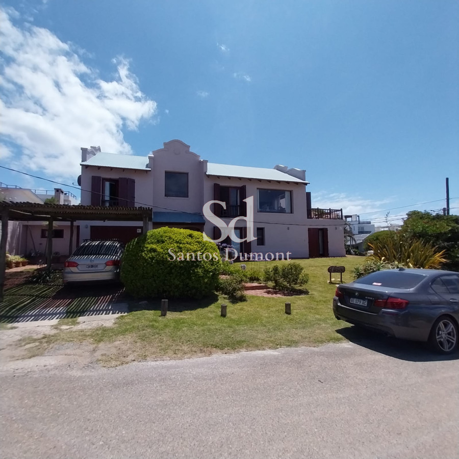 Casa ID.12279 - OPORTUNIDAD - VENTA