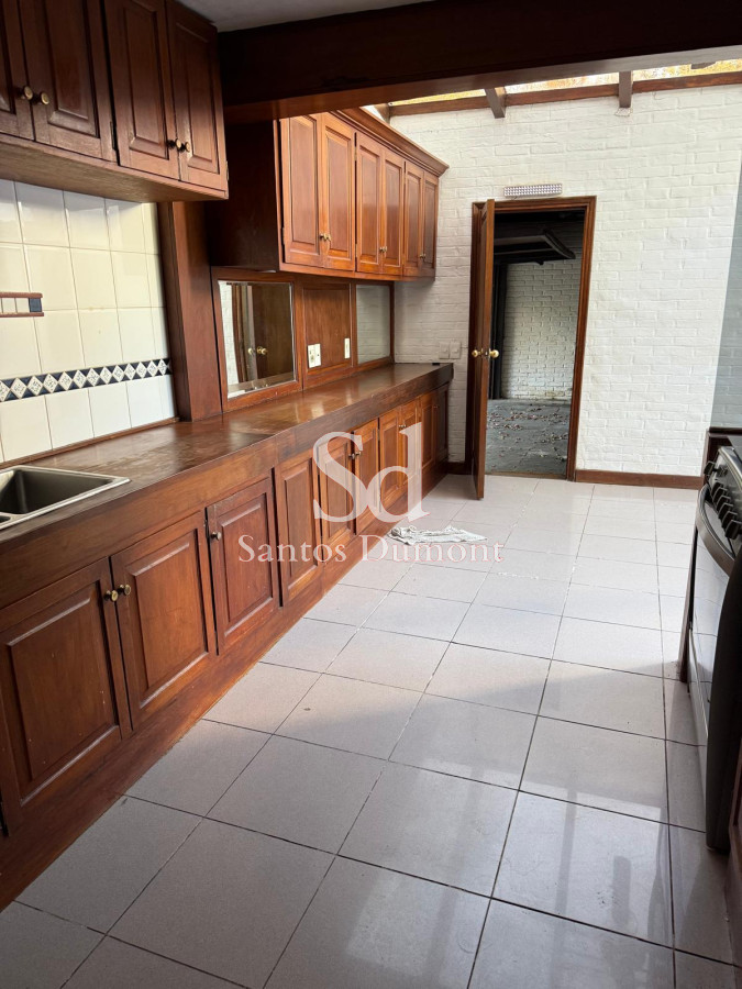 Casa ID.25352 - Venta Casa 6 dormitorios El Golf Punta del Este