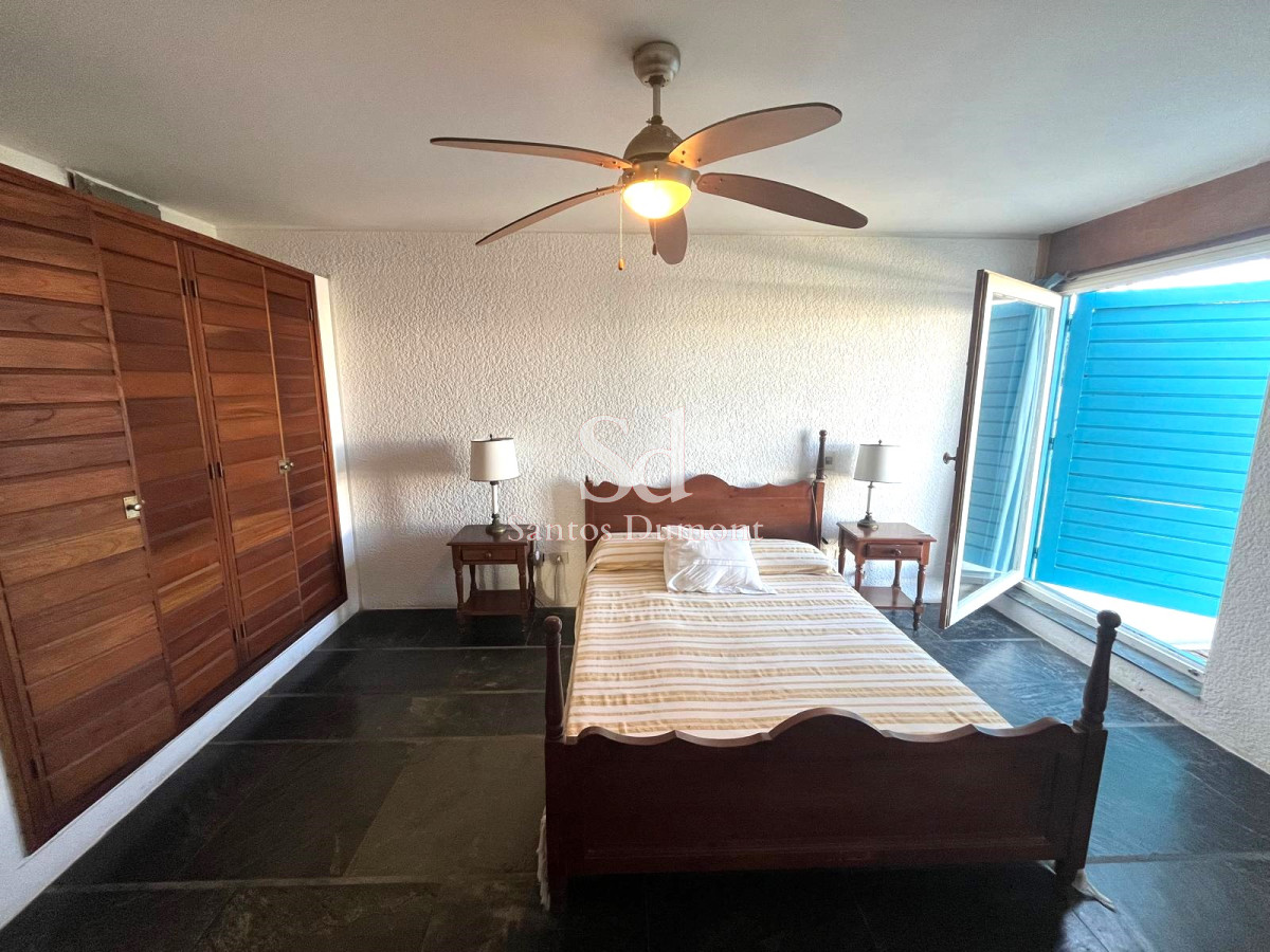 Casa ID.24519 - VENTA - ESPECTACULAR UBICACION