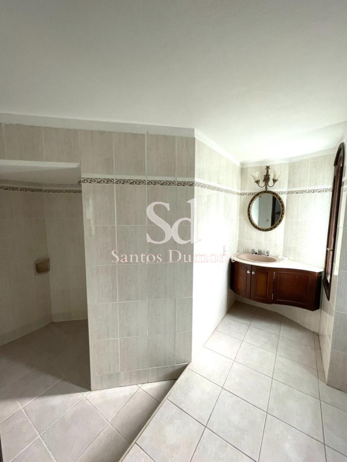 Casa ID.9716 - Casa en Venta 4 dormitorios Punta del Este