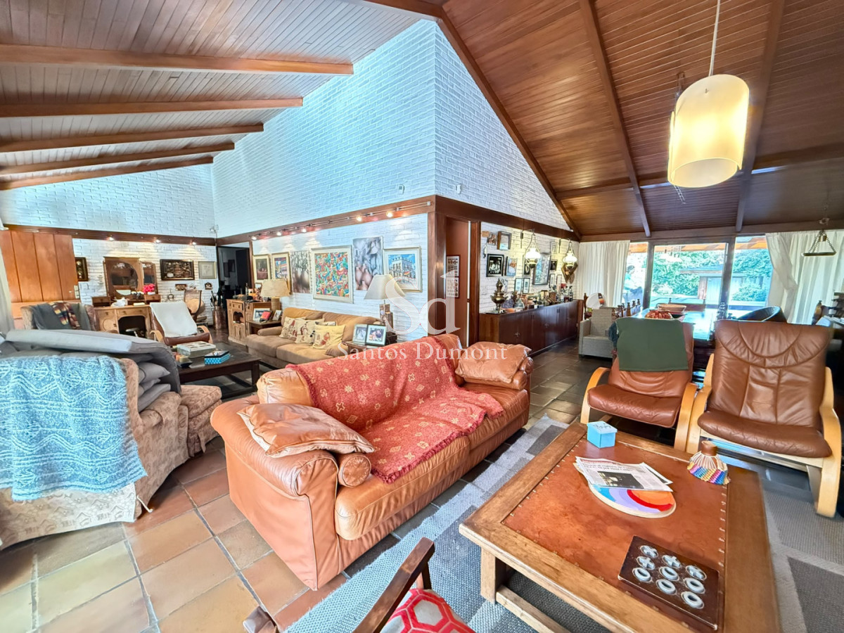 Casa ID.25788 - Venta Casa 5 dormitorios Punta del Este Playa Mansa