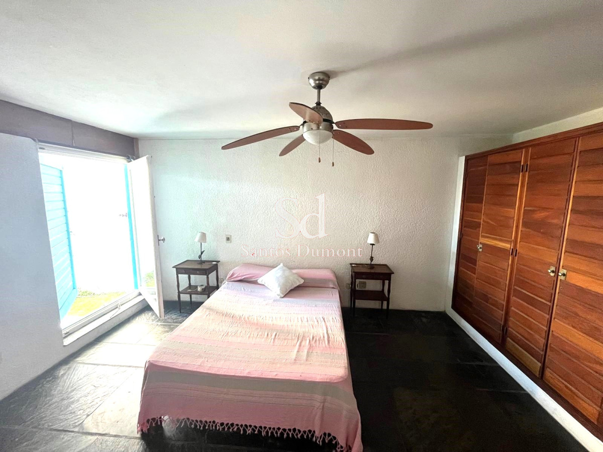 Casa ID.24519 - VENTA - ESPECTACULAR UBICACION
