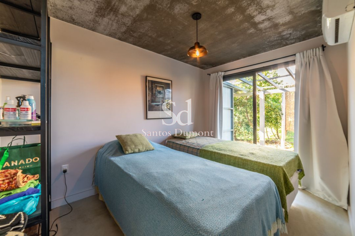 Casa ID.25041 - VENTA - EXCELENTE UBICACION