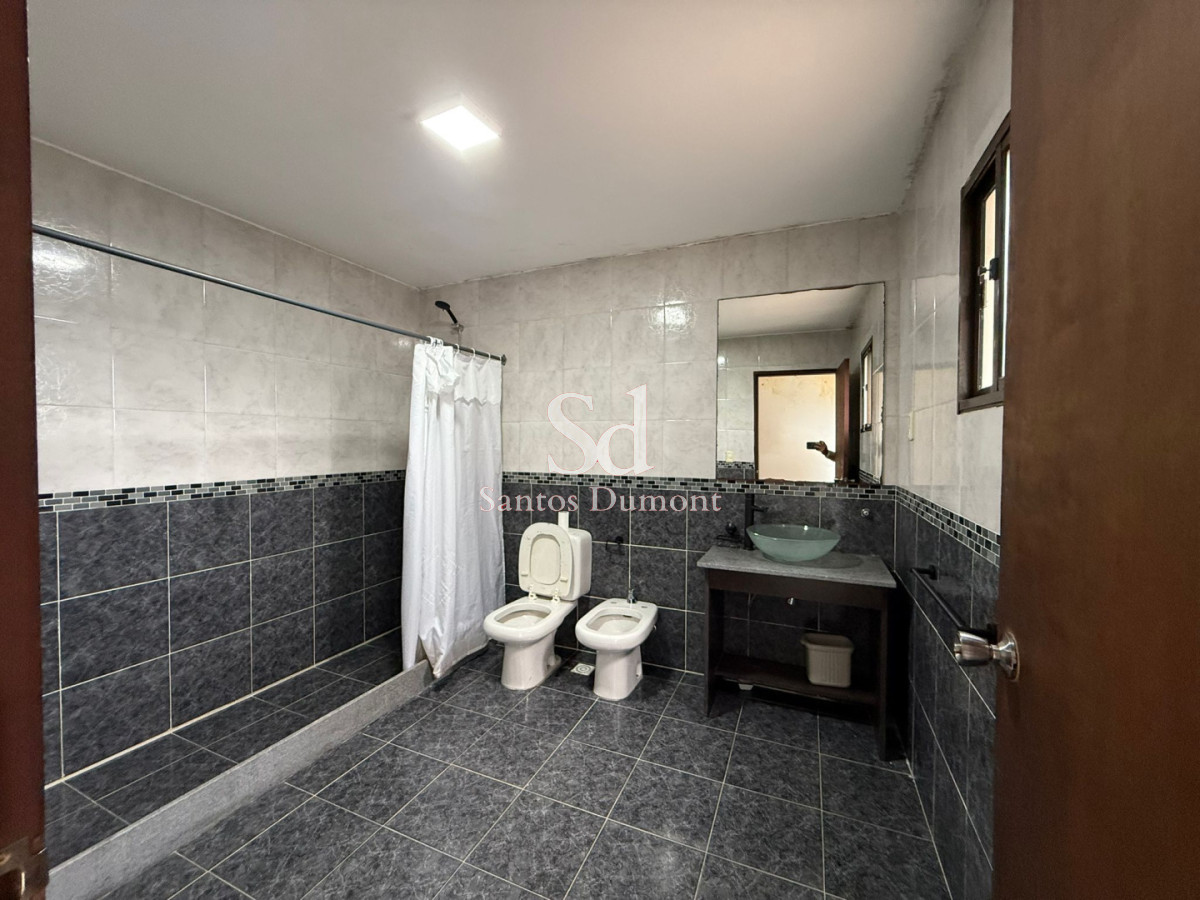 Casa ID.25724 - Casa en venta Playa Mansa, 5 dormitorios