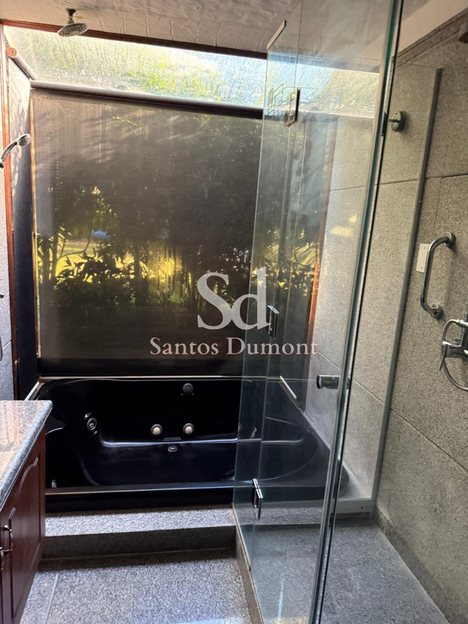 Casa ID.25352 - Venta Casa 6 dormitorios El Golf Punta del Este