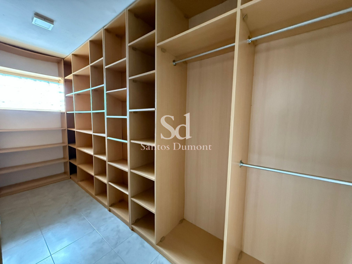 Casa ID.25724 - Casa en venta Playa Mansa, 5 dormitorios