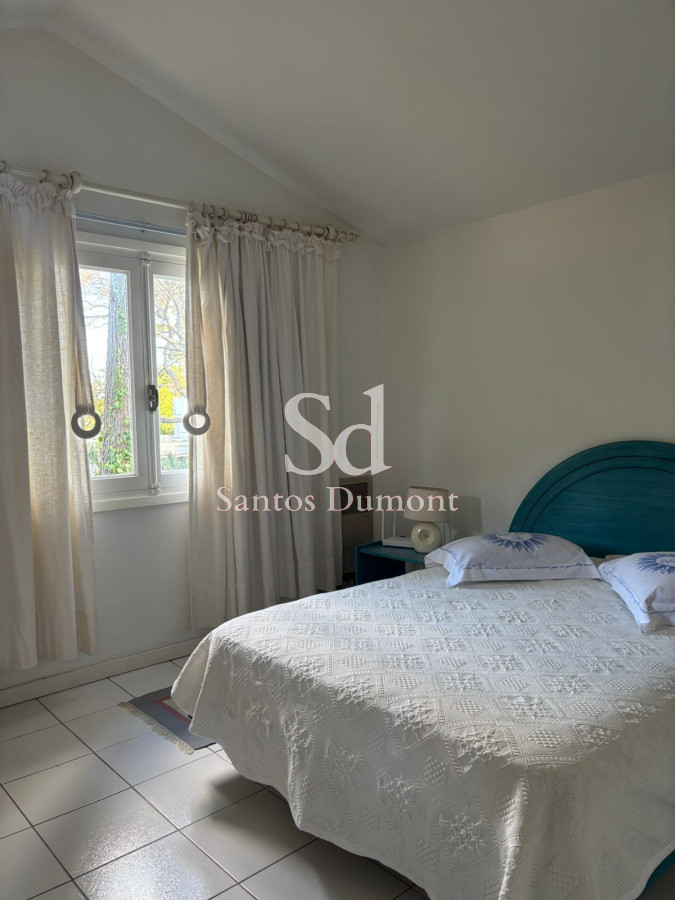 Casa ID.25442 - Casa en venta en playa mansa, Punta del Este