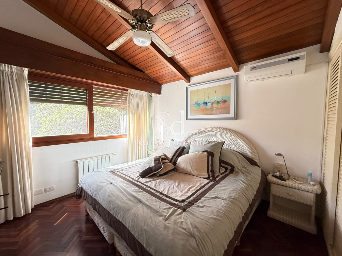 Casa ID.25788 - Venta Casa 5 dormitorios Punta del Este Playa Mansa