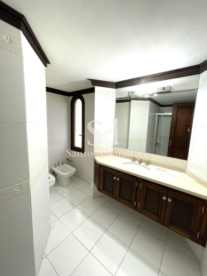 Casa ID.9716 - Casa en Venta 4 dormitorios Punta del Este