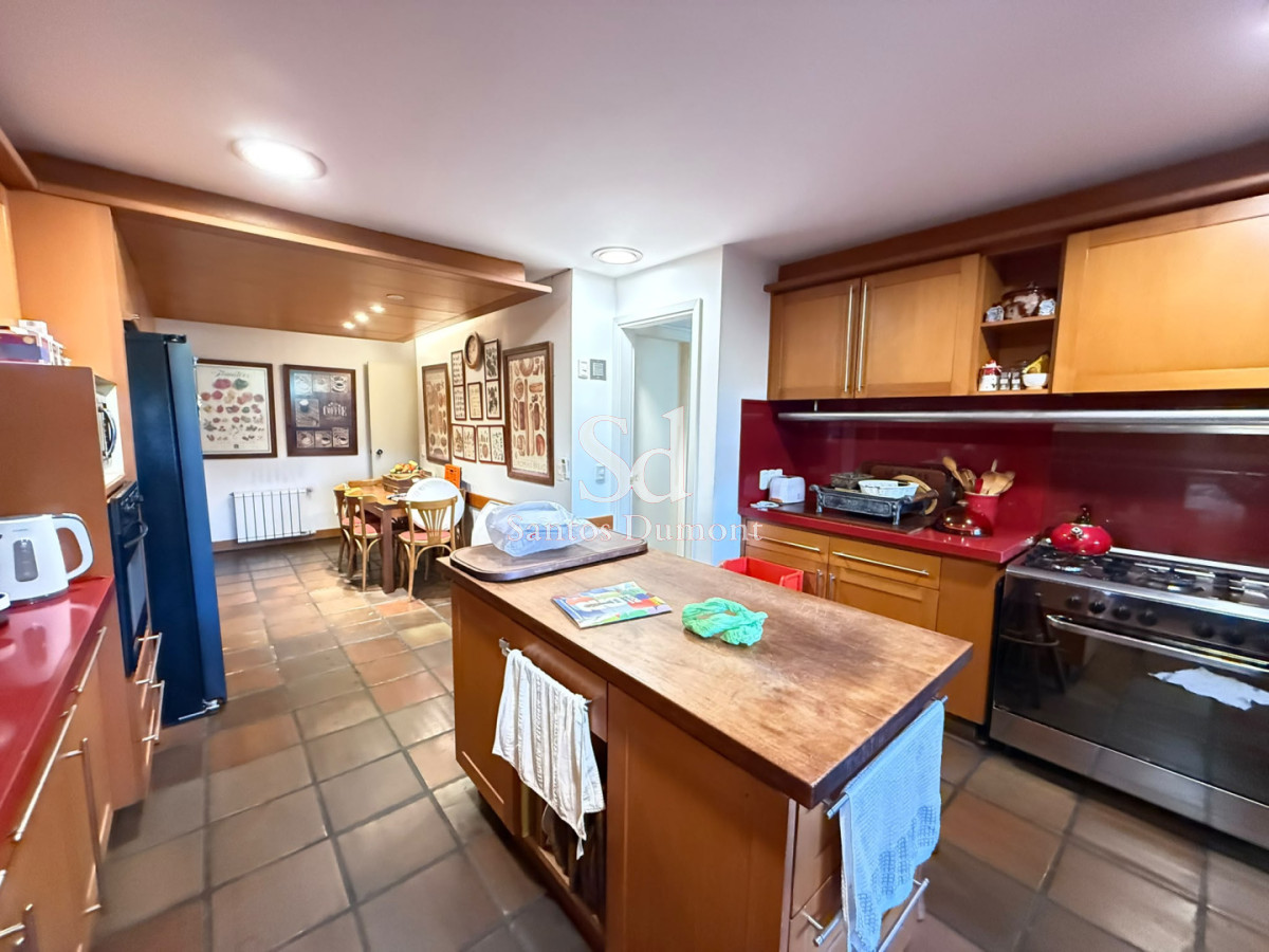 Casa ID.25788 - Venta Casa 5 dormitorios Punta del Este Playa Mansa