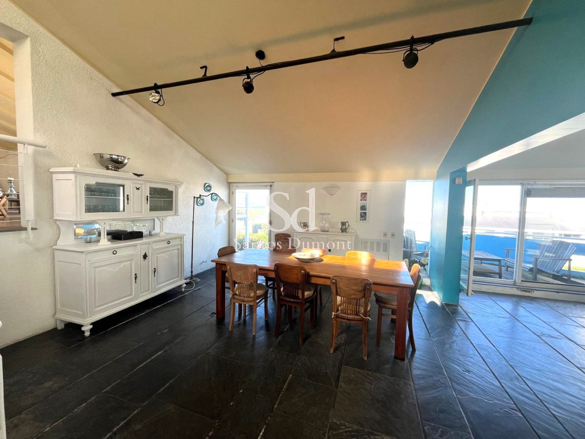 Casa ID.24519 - VENTA - ESPECTACULAR UBICACION