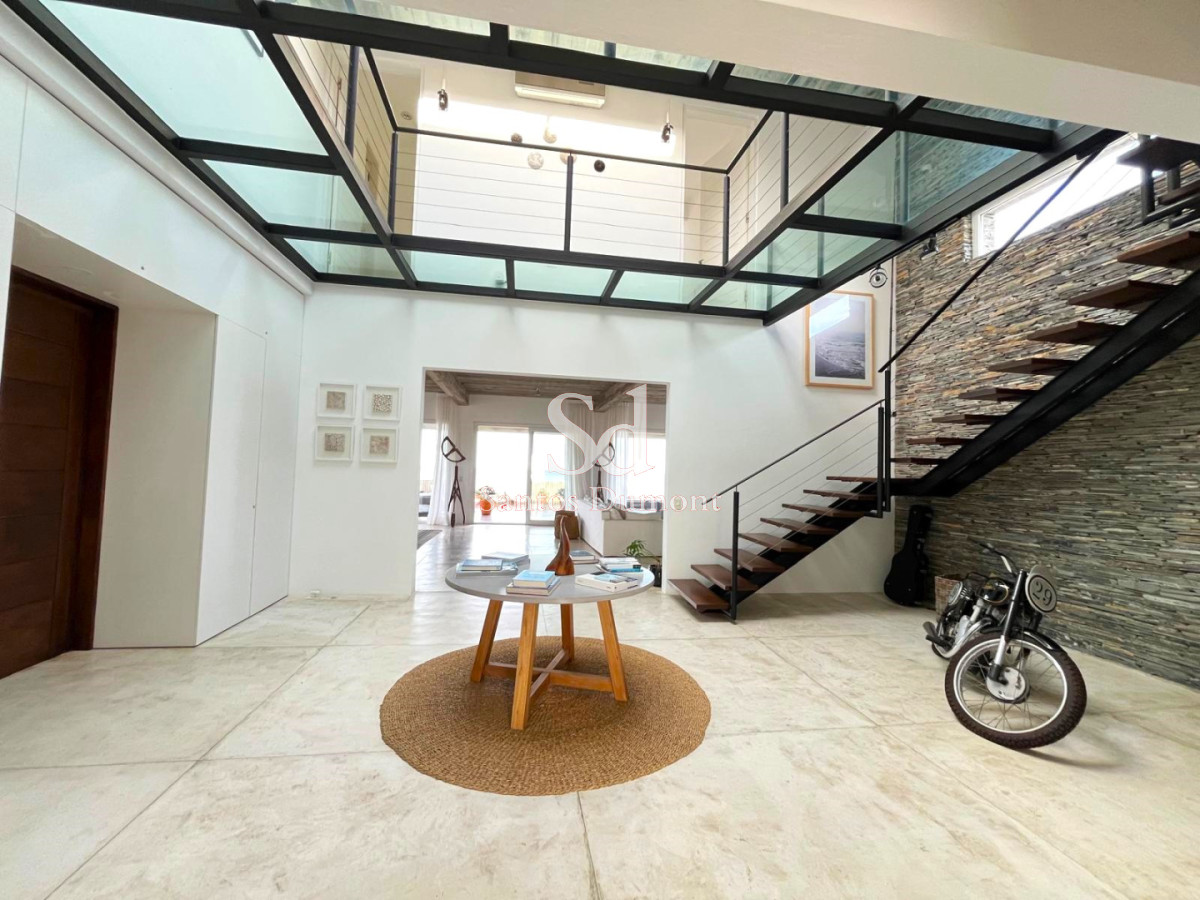 Casa ID.12011 - VENTA - ESPECTACULAR CASA SOBRE EL MAR, JOSE IGNACIO