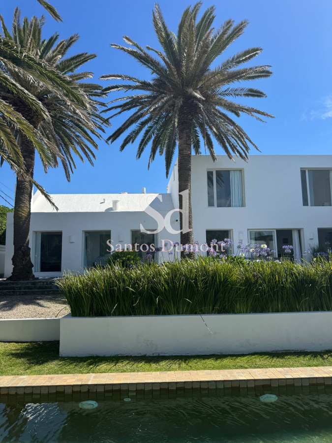 Casa ID.12131 - EXCELENTE UBICACION