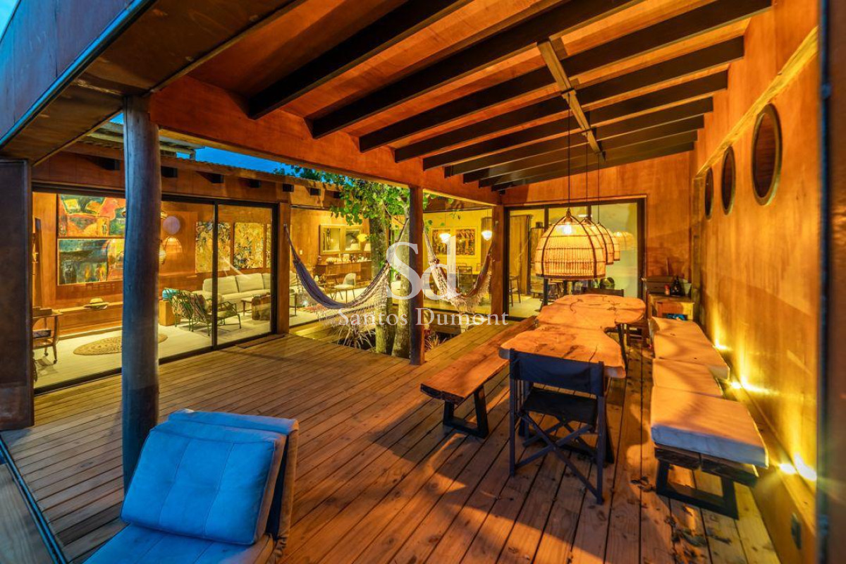 Casa ID.25041 - VENTA - EXCELENTE UBICACION