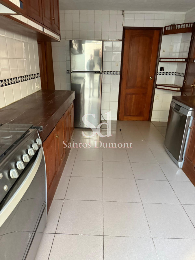 Casa ID.25352 - Venta Casa 6 dormitorios El Golf Punta del Este