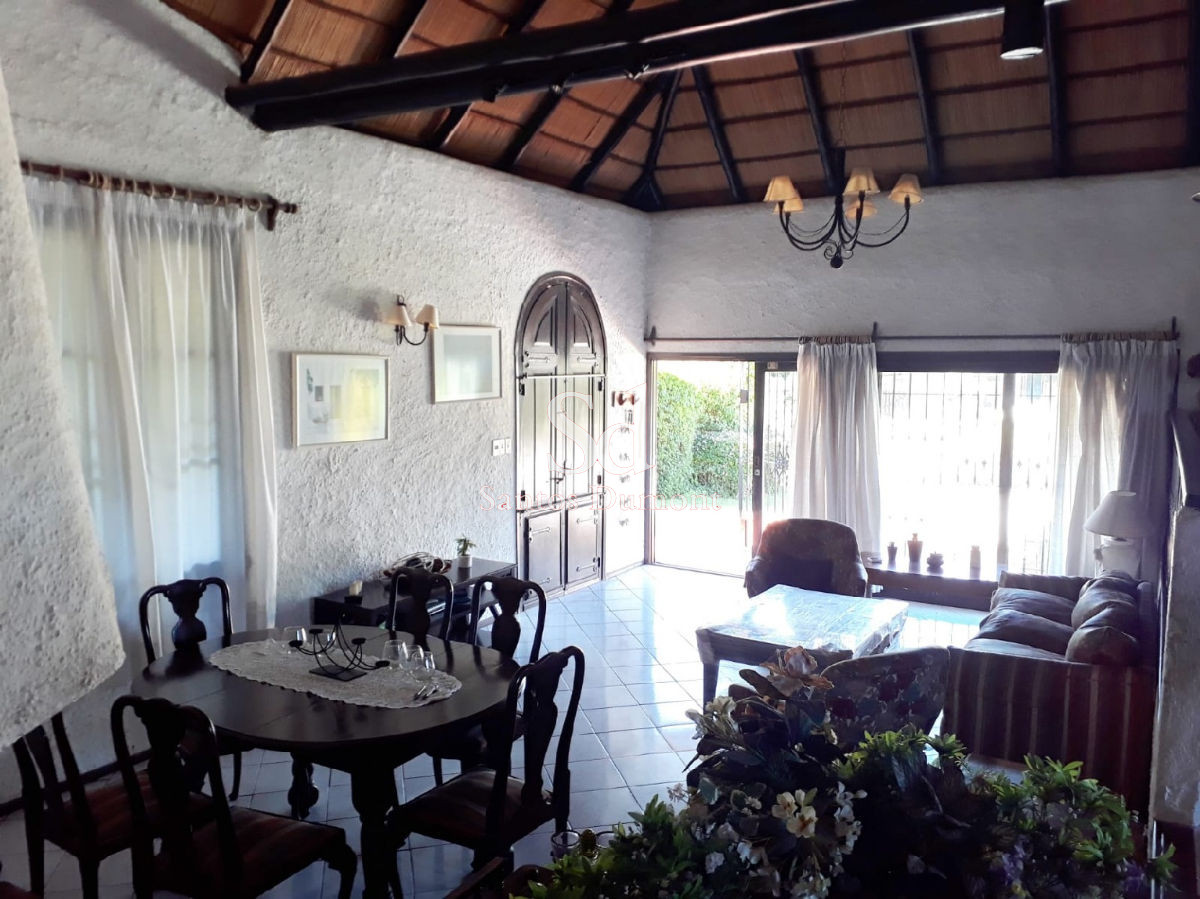 Casa ID.9674 - Venta Casa 3 dormitorios Playa Mansa
