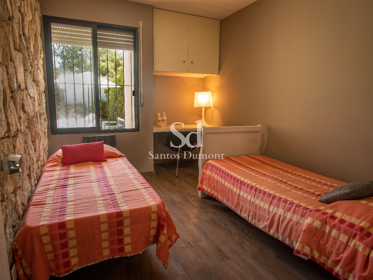 Casa ID.11878 - Espectacular casa - 4 dorms- frente al mar 