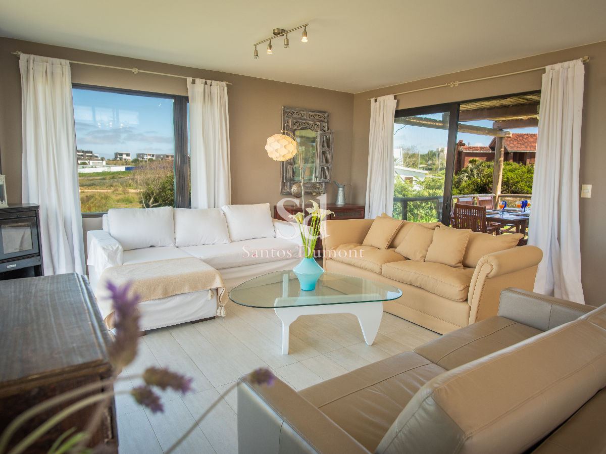 Casa ID.11878 - Espectacular casa - 4 dorms- frente al mar 